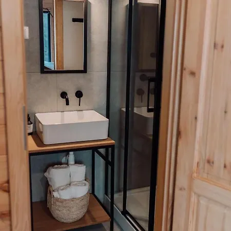 Na Skraju Gaju بيت للعطل *